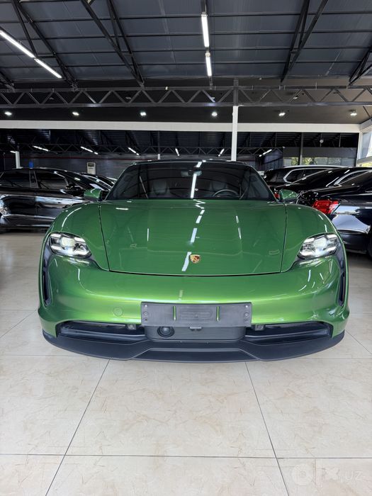 Porsche Taycan 4s 2021г