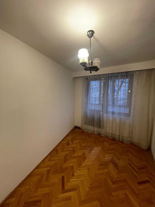 Apartament str Olteniei 4 camere