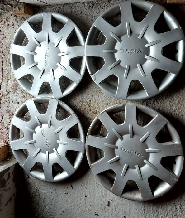Vând capace originale Dacia Logan