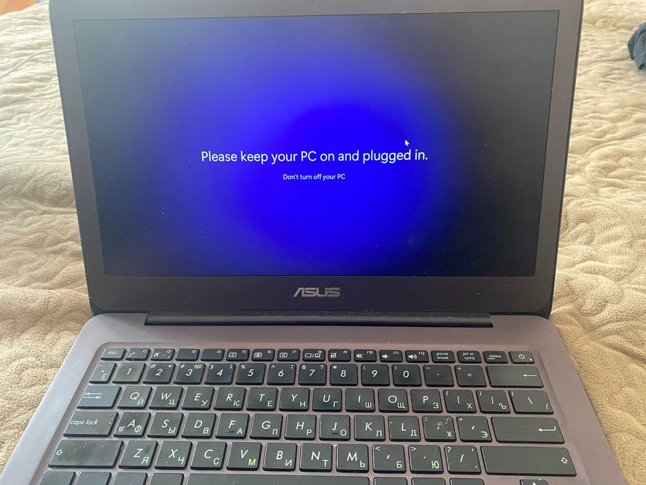 Ноутбук ASUS в отличном состоянии