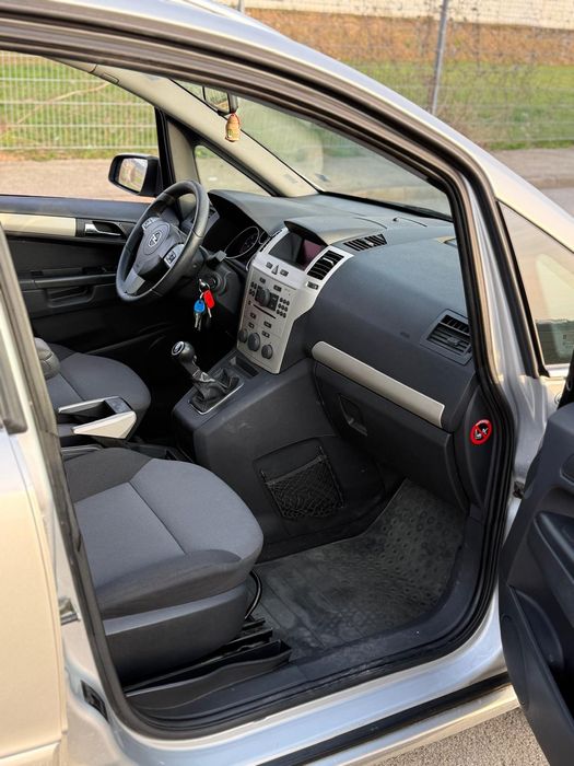 Опел Зафира 1.9 CDTI 3800 €
