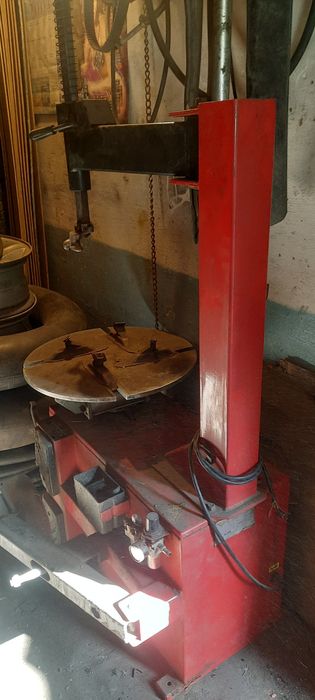 Продам станок шинамонтажный