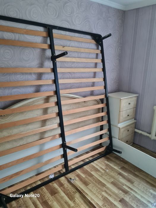 Срочно продам спальнвй гарнитур