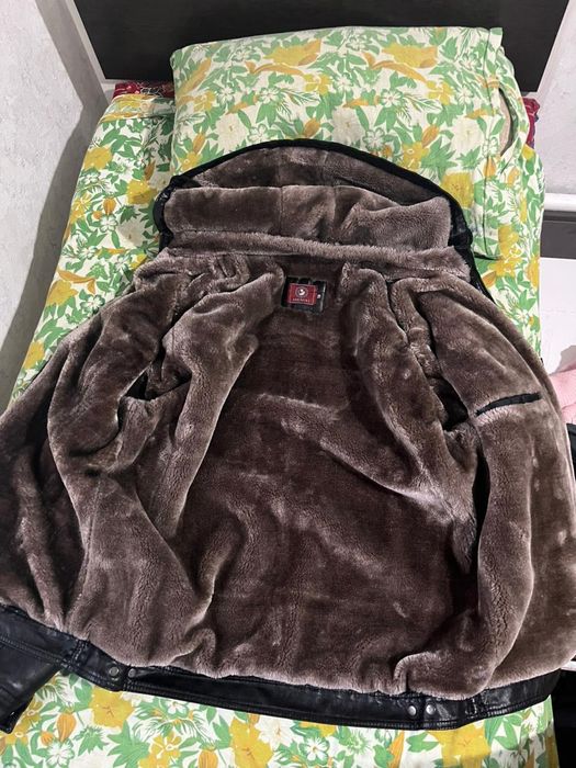 Кожанная куртка с мехом внутри