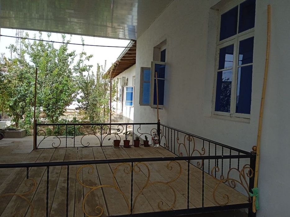 Термиз шахри ТЦ Инденим рупарасида ховли сотилади