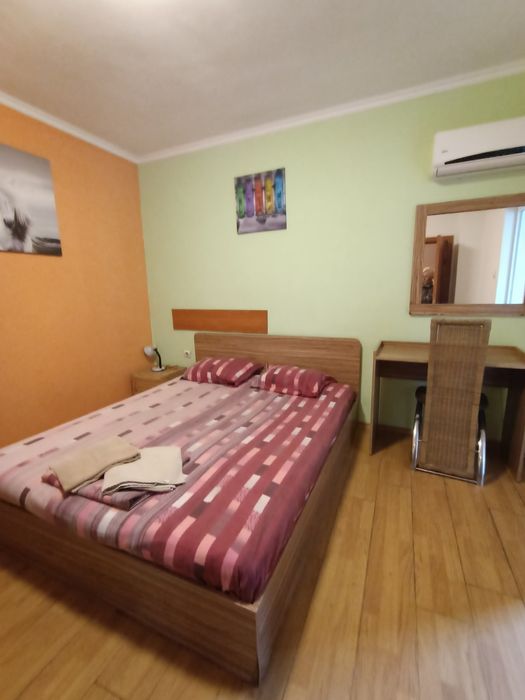 Продава се Тристаен апартамент в Бургас, Център - 94 кв.м за 2181 €/кв.м - Снимка #2