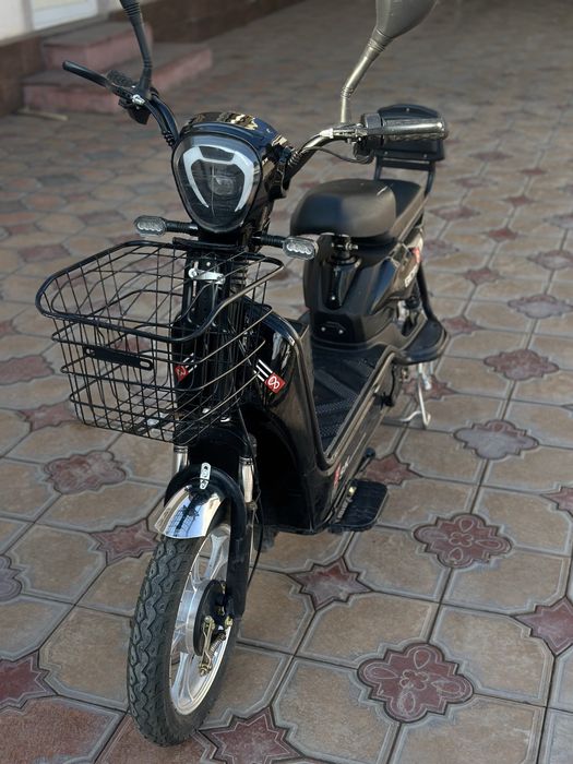 Электромопед в отличном состоянии