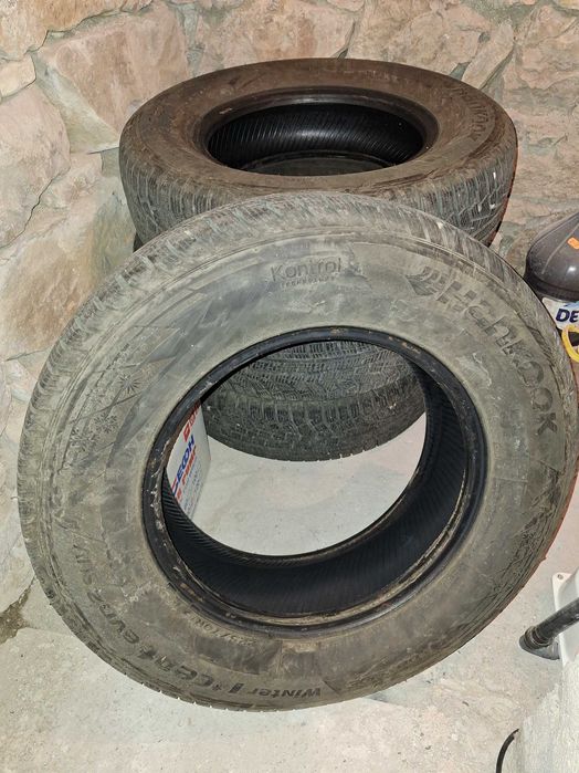 Зимни гуми за джип/ван "Hankook Winter i cept evo2 SUV" - 225/70/16