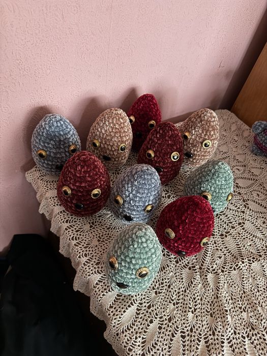 Продавам ръчно плетени играчки