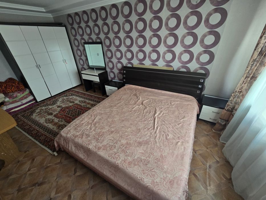 Спальный гарнитур