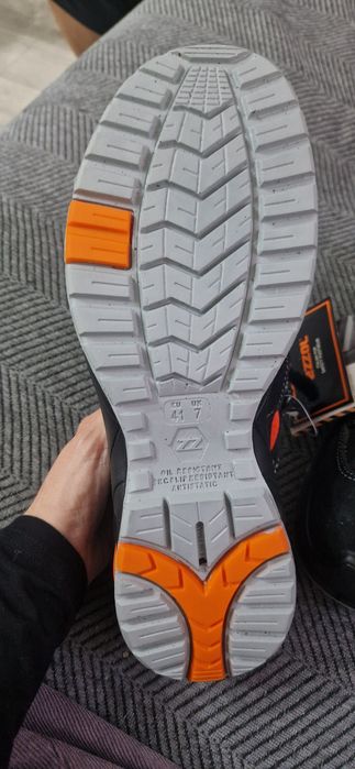 Спец обувь с металлическим носком