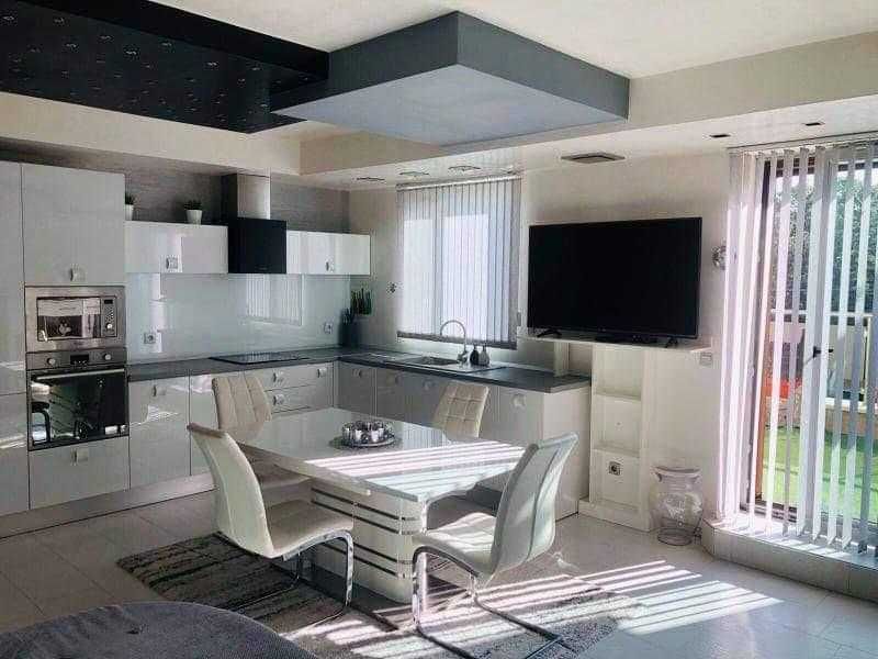 Дава се под наем Двустаен апартамент в София, Симеоново - 90 кв.м за 650 € - Снимка #1