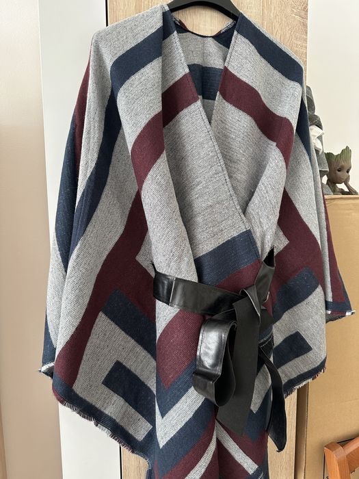 Capa multifunctionala cu curea Eva Avon