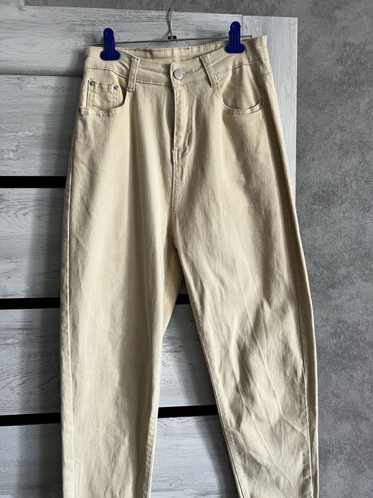 Джинсы женские