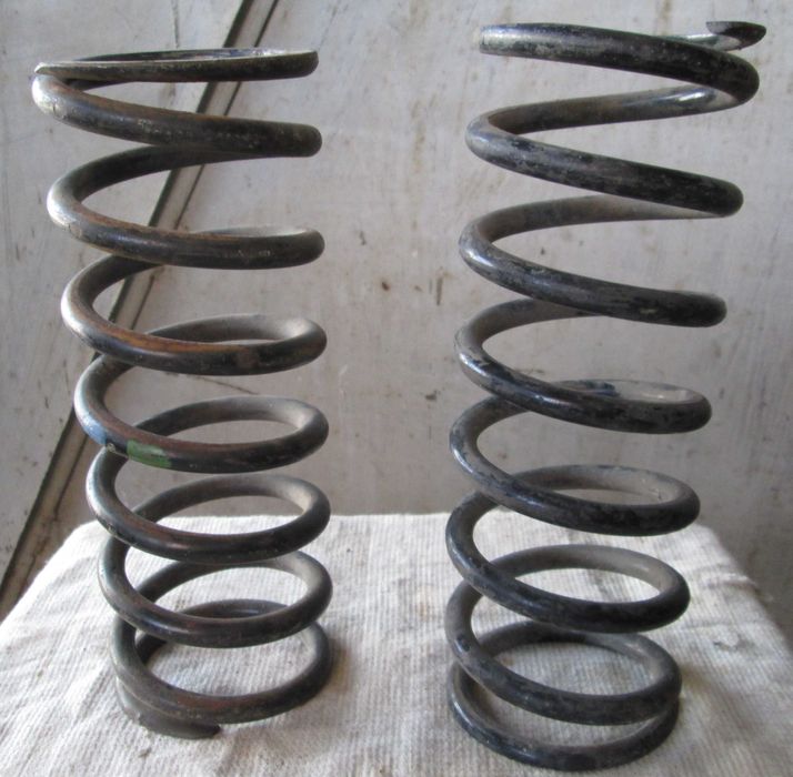Пружины  на  авто .