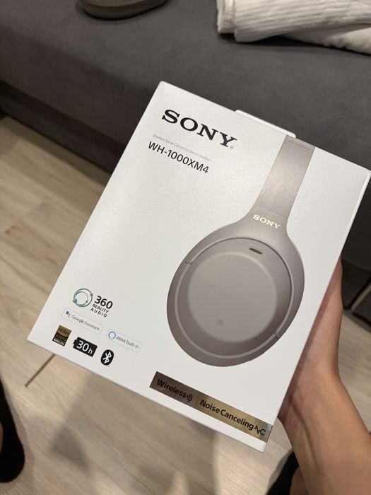 Sony WH-1000XM4 белые