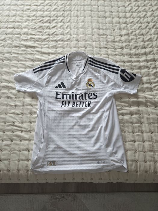 Тениска на Real Madrid