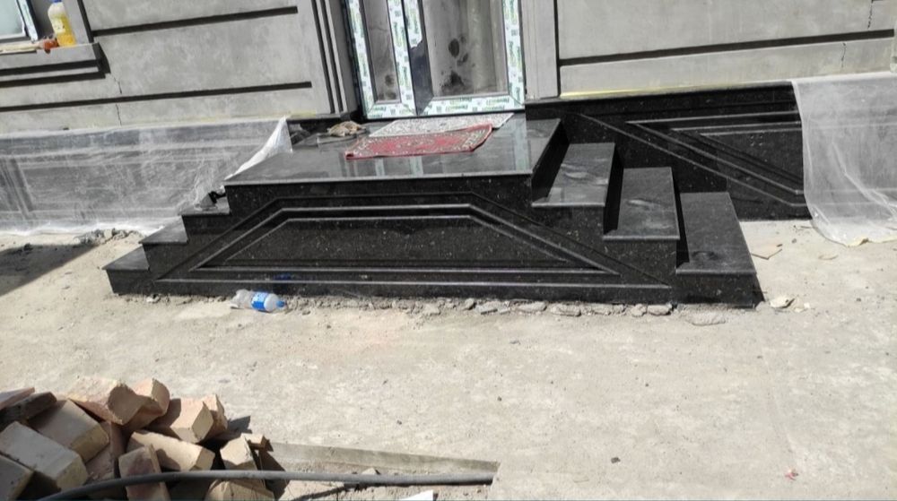 Услуга по Установка ГРАНИТ на Цокол Натуральный Травертин на Фасад!