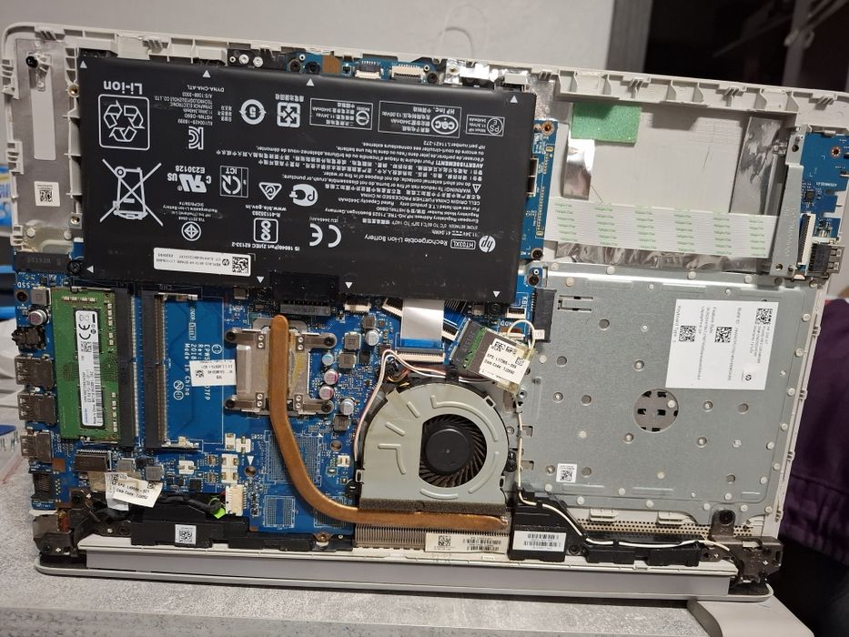 Laptop HP 250 G7 i7 gen 8