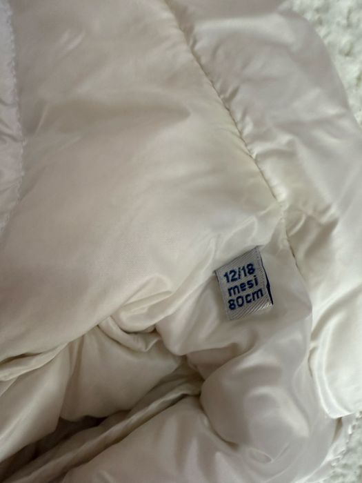 Яке за момиче Moncler