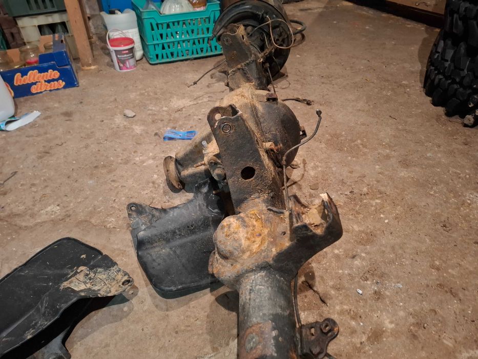 Заден мост за Toyota Land Cruiser J 90 къса база