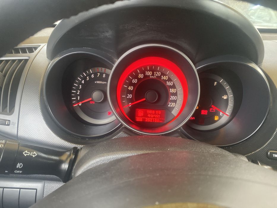 Kia forte 2009 yurgani 252.000 km