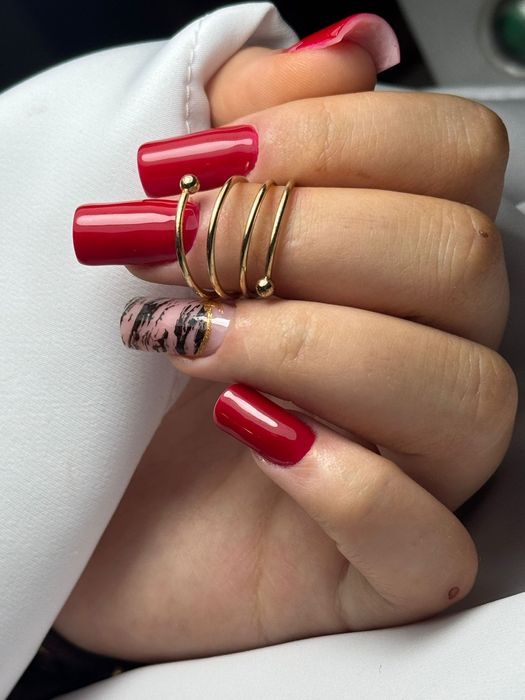 Aplic unghii gel la domiciliu