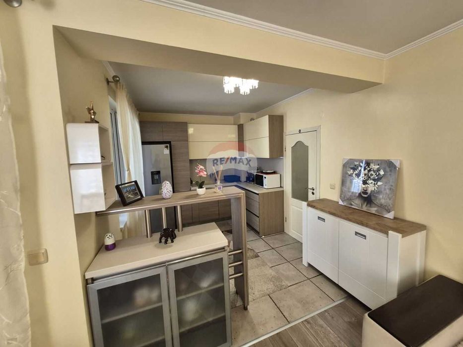 Дава се под наем Тристаен апартамент в Варна, Възраждане 1 - 82 кв.м за 498.27 € - Снимка #6