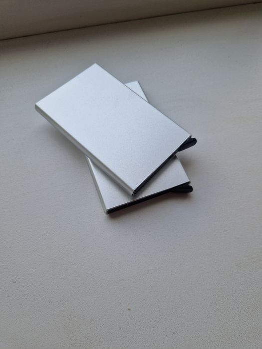 Продам картхолдер / визитницу