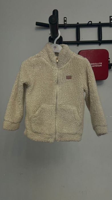 Продам детскую куртку