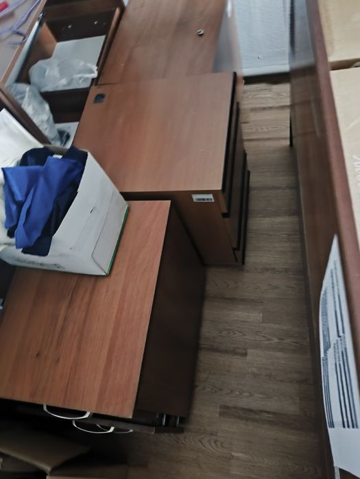 Продам столы офисные