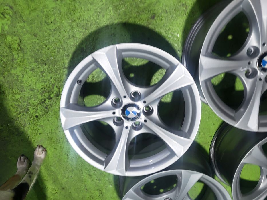 17 5x120 Bmw Лети джанти 5х120 бмв
