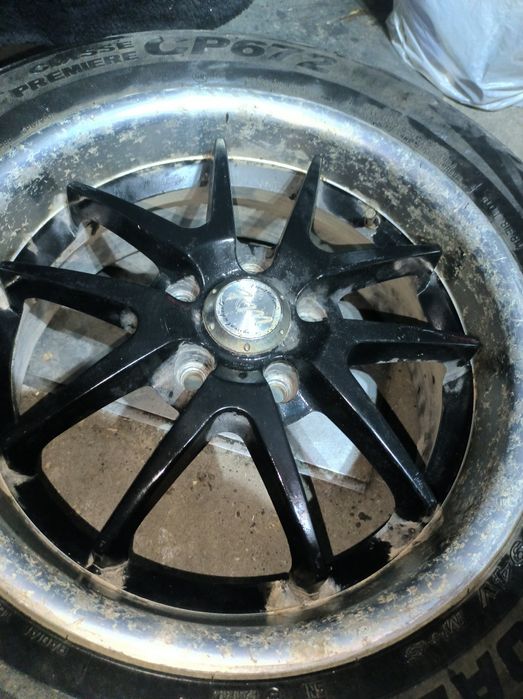 Продам 4 диска с резиной r17