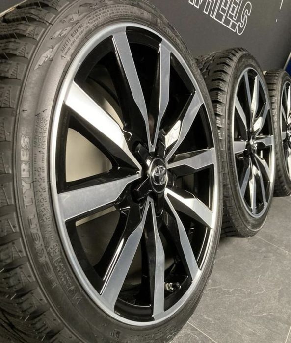 Toyota corolla джанти със зимни гуми