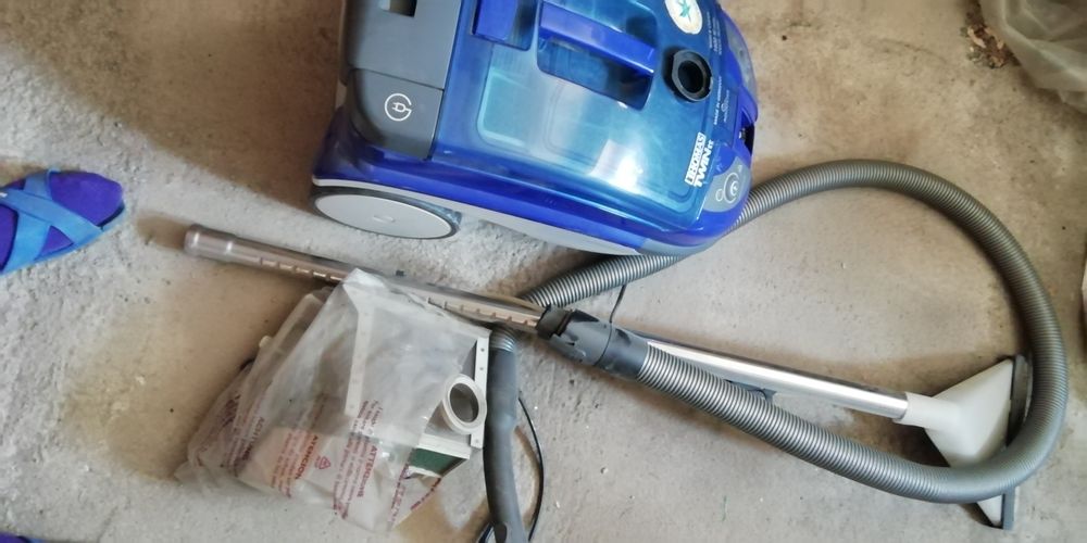 Пылесос Томас tt