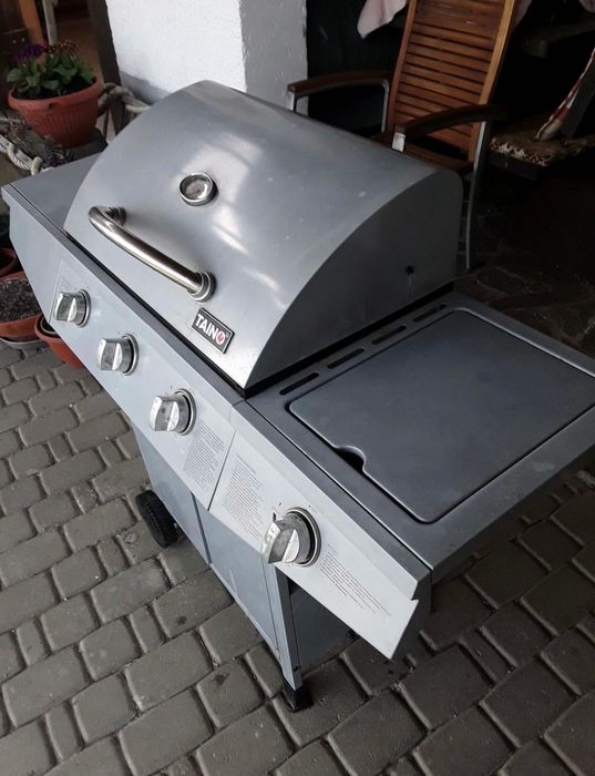 Газово барбекю .