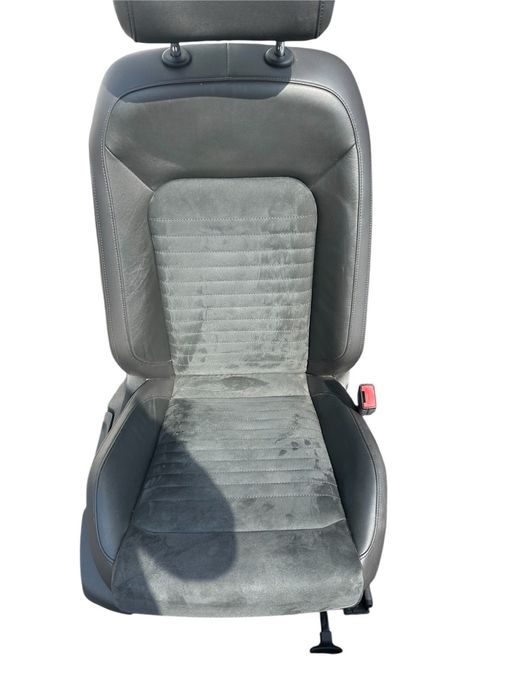 Vw Passat B8 Комби Кожен Салон