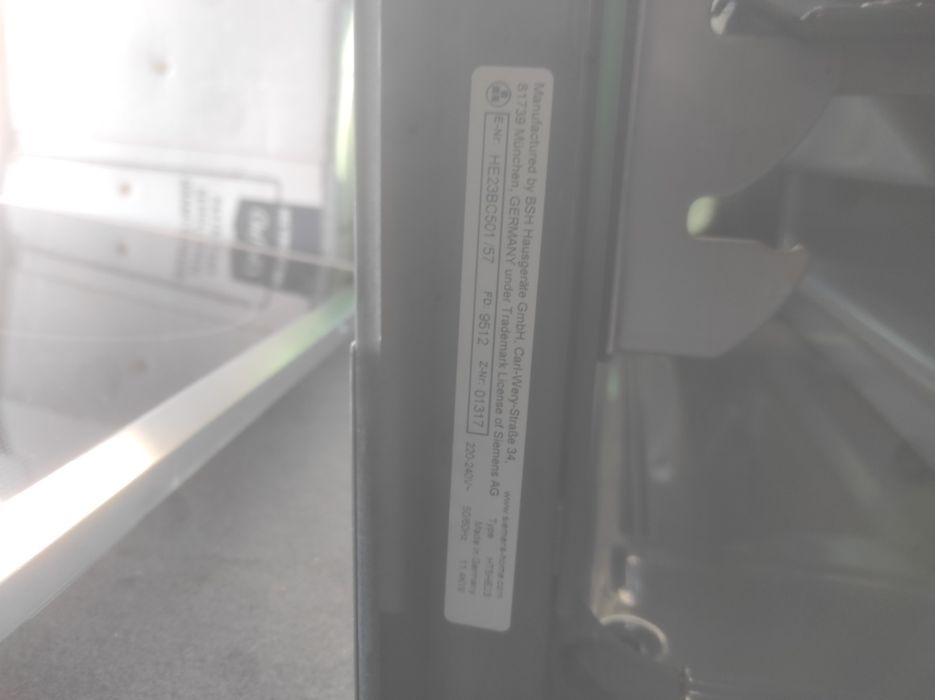 Фурна с микровълнова и котлони 80лв.