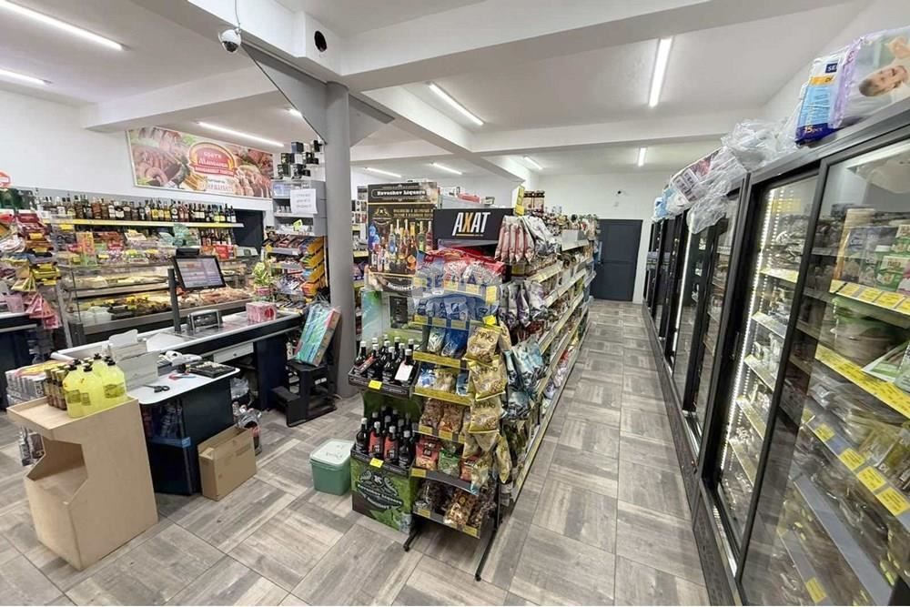 Продава се Магазин в с. Стожер, Област Добрич - 382 кв.м за 1663 €/кв.м - Снимка #9