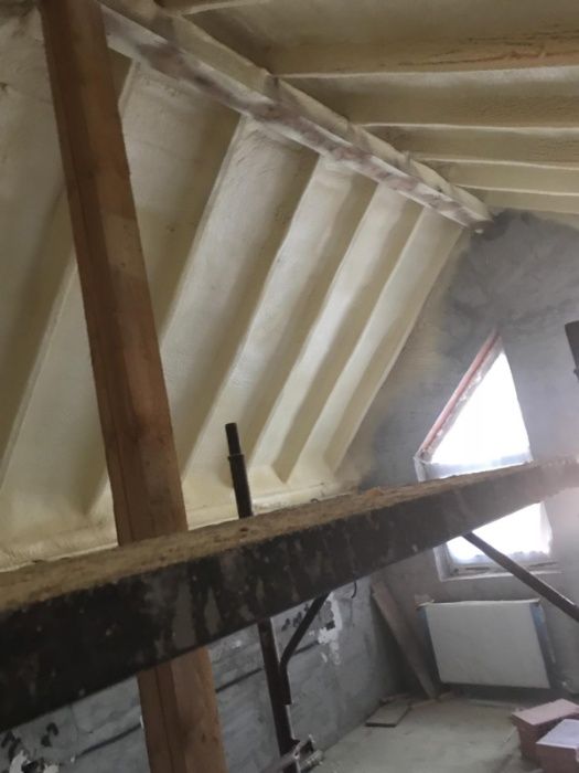 Izolatii cu spuma poliuretanica /Izolatie cu spuma poliuretanica