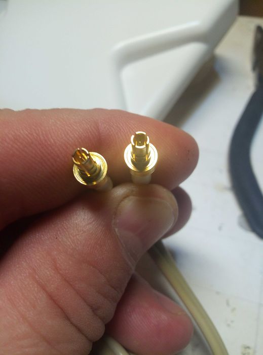 Антенны, усилитель 4G, кабель USB адаптер.