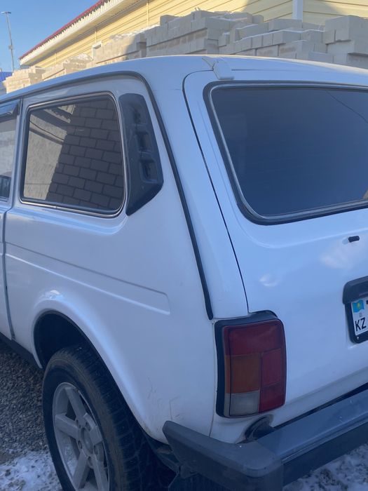 Продам Нива 21214