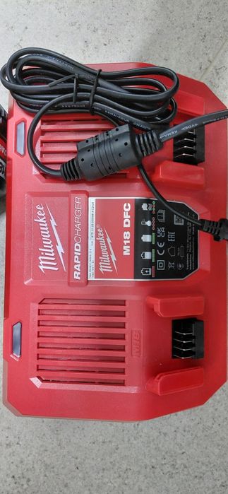 Acumulatori milwaukee m18  12ah