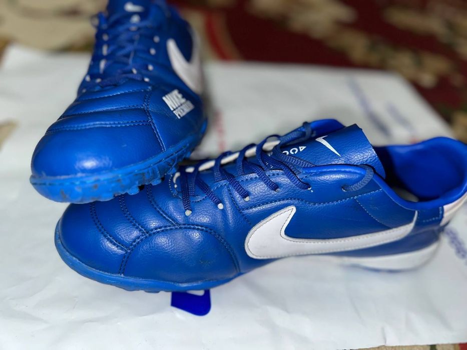 Sarakanoshka butsasi Nike primer 44 razmer