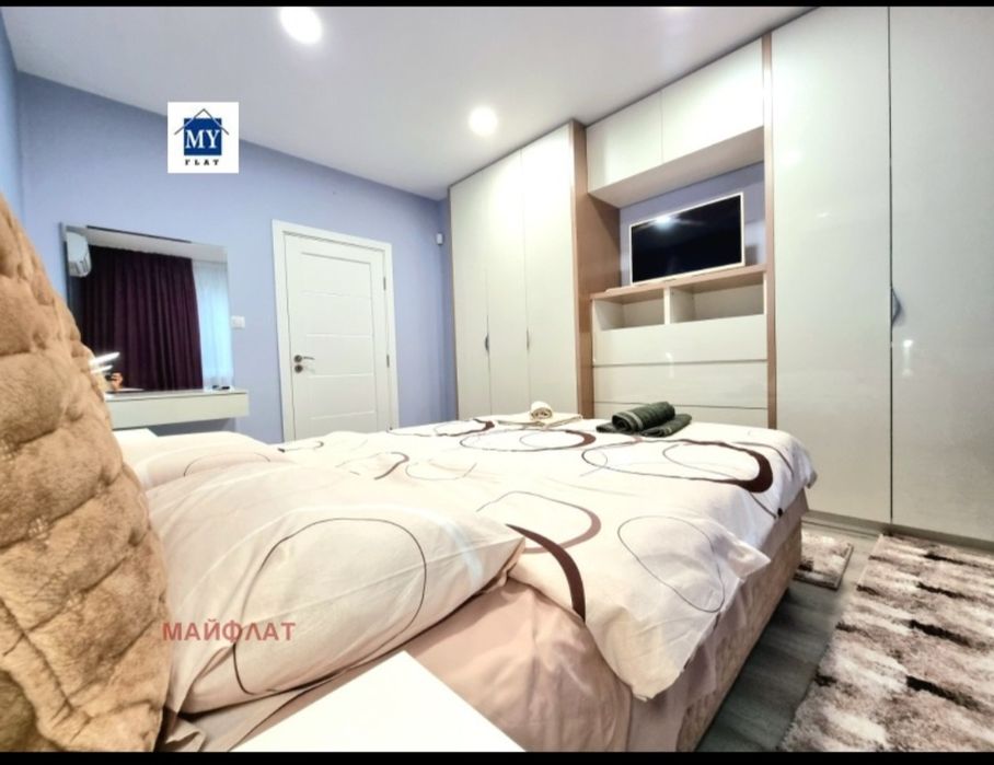 Дава се под наем Двустаен апартамент в Бургас, Център - 58 кв.м за 578.34 € - Снимка #1