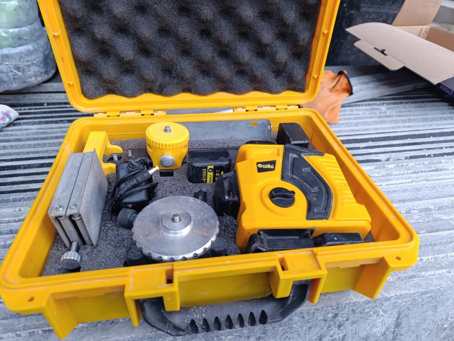 Лазерной урвень холати  аьло ишлаши зур  хуллас ишни осонлаштиради ььь