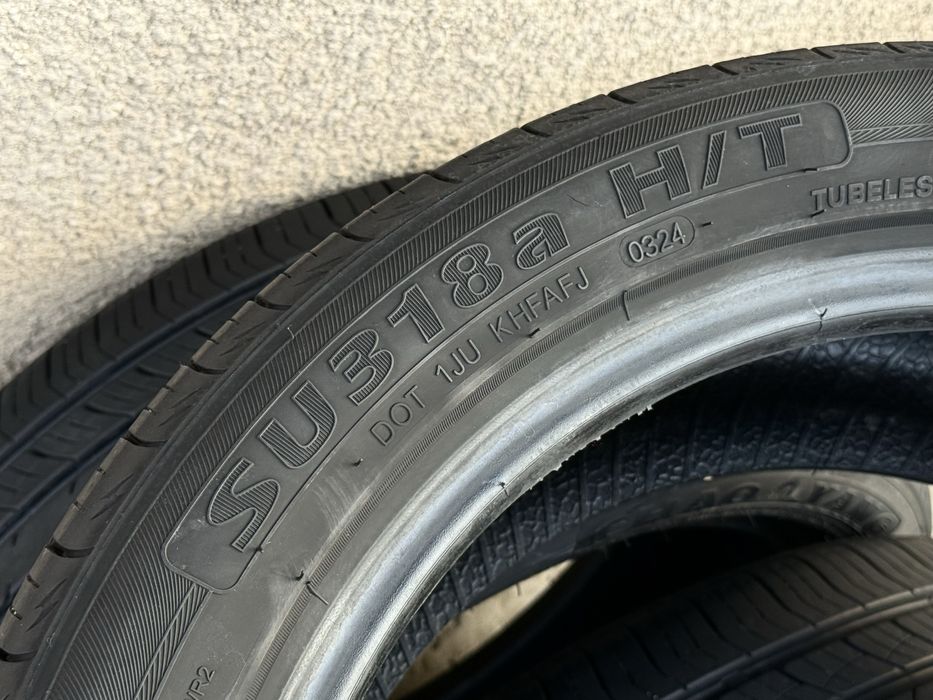 215|50 R17. Комплект шин.