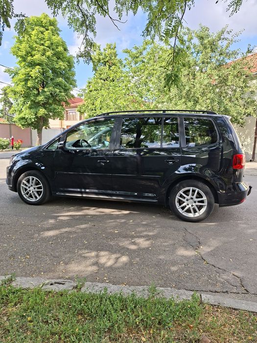 VOLKSWAGEN Touran 2015 — imagine 4