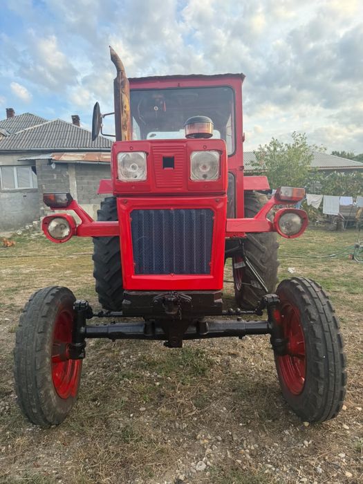 Vând Tractor UTB 650
