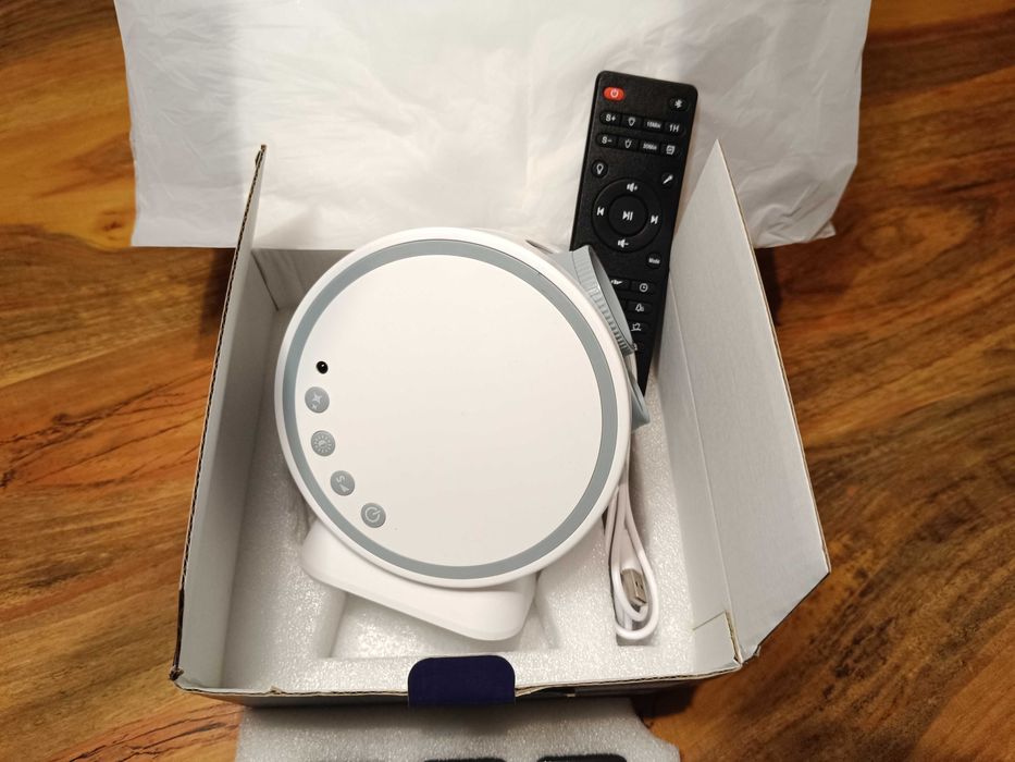 НОВ галактически проектор MERTTURM, Планетен проектор с лазарен ефект